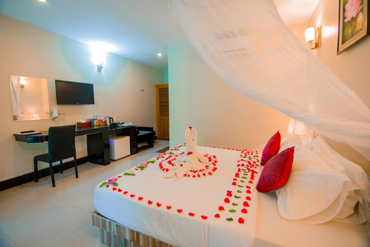 Twin Palms Resort Sihanoukville Esterno foto
