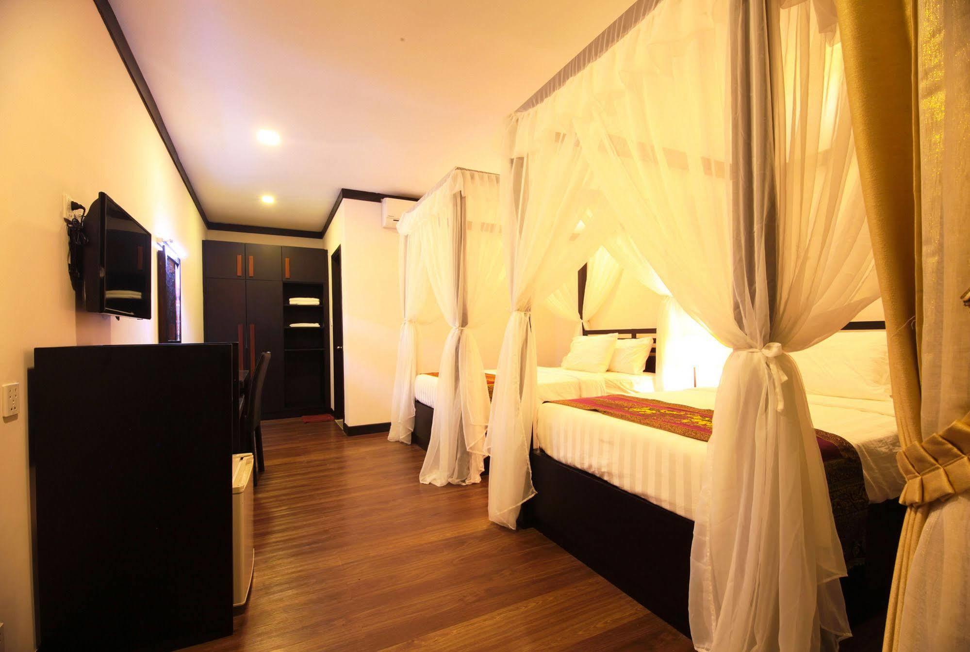 Twin Palms Resort Sihanoukville Esterno foto