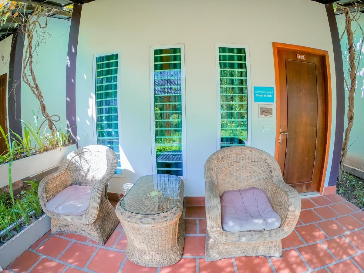 Twin Palms Resort Sihanoukville Esterno foto